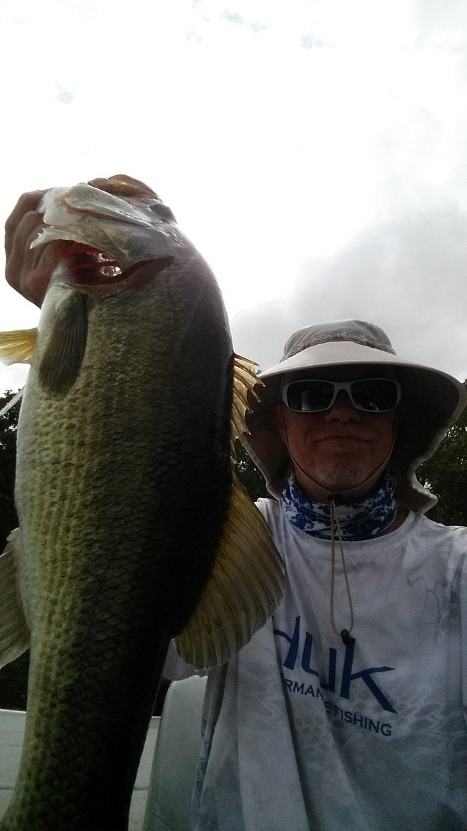 Hope everybody got to get out and gets catch some fish pretty tough fishing happened to hang into a couple good ones