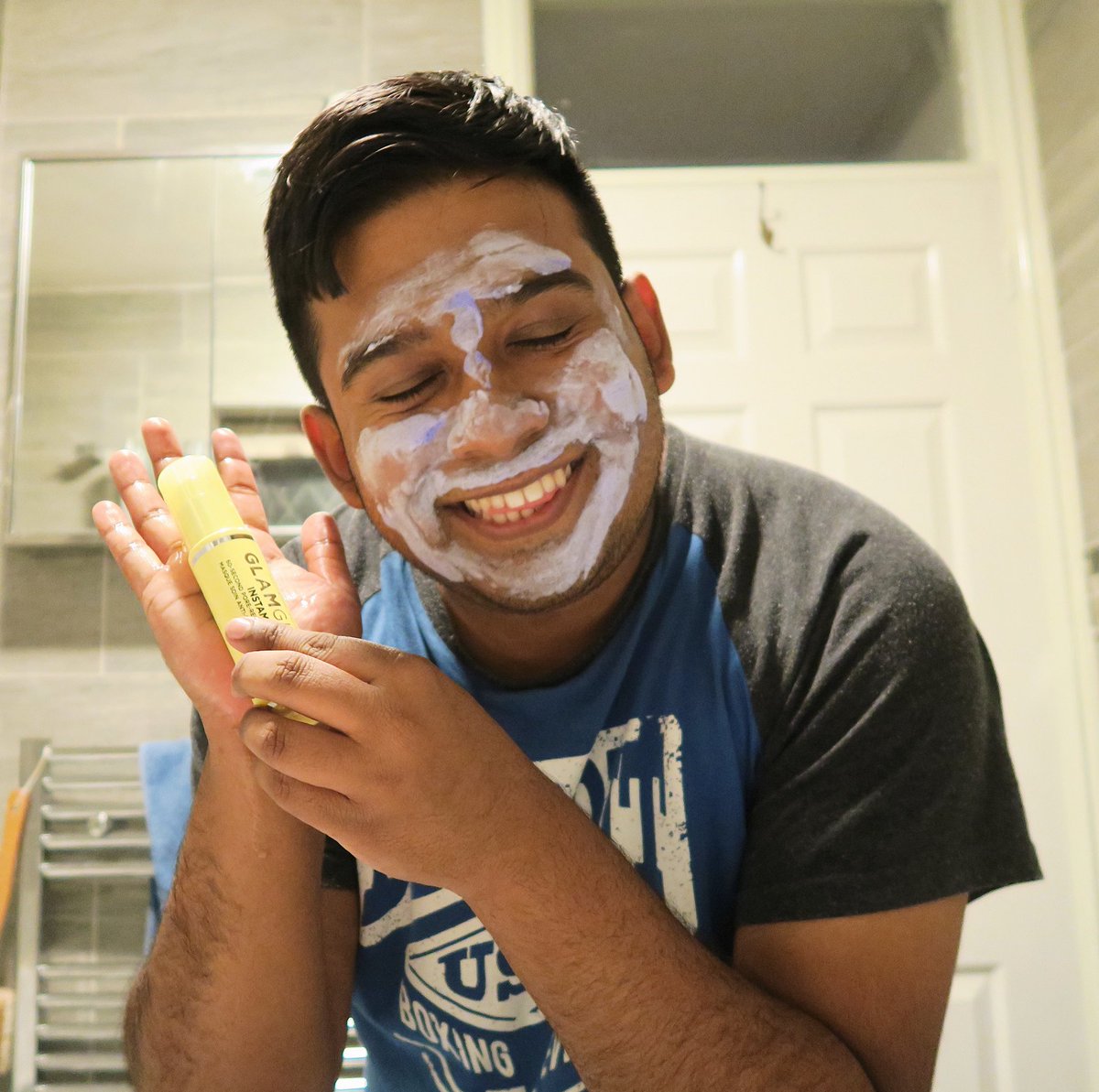 KiteVisionary's tweet photo. Got a new video alert π¨ https://t.co/PLvmCPEzJD #instamud #glamglow #skincare #porerefining #mudmask #facemask #newvideo #youtuber #SmallYouTuberArmy #beauty #bloggers #subscribe #RETWEEET #support #cosmetic #care https://t.co/GP4sJqJ6G5