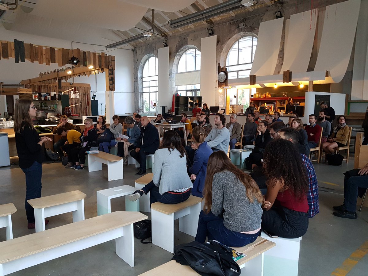 JuliePerr1's tweet photo. #upcafe de rentrée à #SaintEtienne ! Thématique de ce nouveau up: fabriquer la ville, comment les citoyens s'approprient  l'aménagement de leur ville. Organisé par @LoireActive @SteMetropole @up_conferences &amp; @ronalpia, merci aux intervenants EPASE, RDD, Alt.Urbaine, les Castors! https://t.co/UCNhyfo2LE