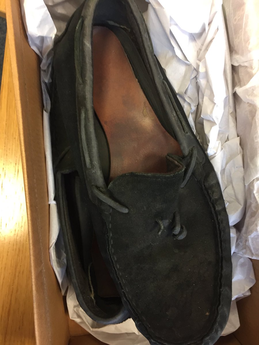 Koko__Bware's tweet image. Whichever warehouse worker at @ASOS switched my new shoes for these dirty rags that arrived, take a bow 👏👏👏👏 @ASOS_HeretoHelp 
#iftheshoefits #itdoesnt #anditstinks