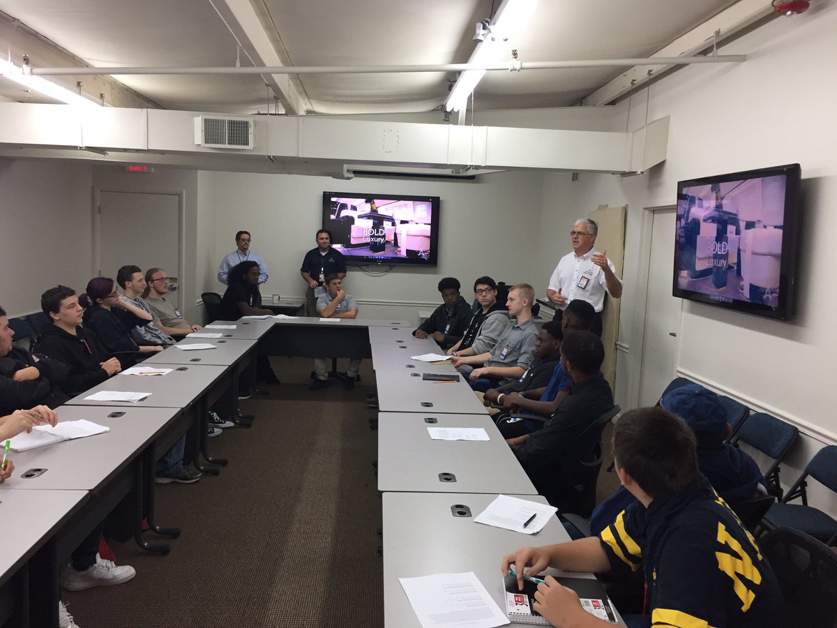 cmoody's tweet photo. @delawaretech’s Advanced Manufacturing high school students were fascinated after they were given a tour of ALOFT’s operations this morning for @MfgDay. Thank you ALOFT for being a great partner. @MfgStories @DEStateChamber @NIST_MEP #NetDE #MFGDay18 #dtccpride #DEMEP https://t.co/a2C707adAM
