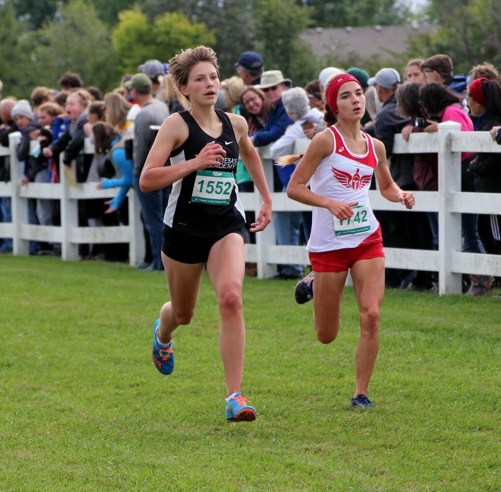 STARS_XC's tweet photo. Some great shots of the V squad from the KC XC Classic. Go Stars! https://t.co/piiTRDBeB3