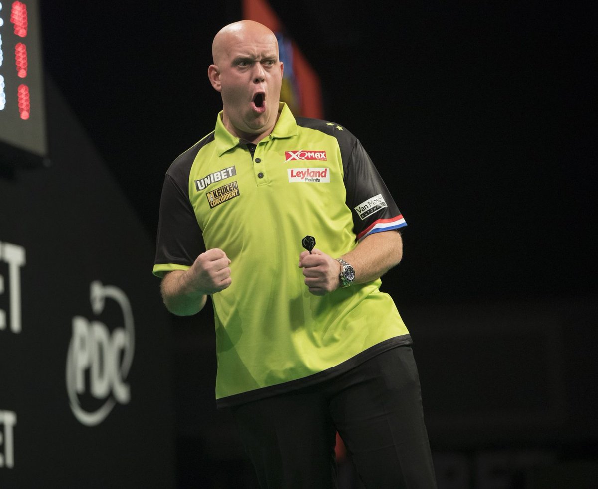 DartsMagazine's tweet photo. Van Gerwen Eases Past Lennon in Dublin: MICHAEL VAN GERWEN brushed off suggestions that he is no longer the best player in the world after sweeping past Ireland’s Steve Lennon in round one of the Unibet World Grand Prix in Dublin. The world number one… https://t.co/AjaTg39eR3 https://t.co/PZXsHn1Gz3