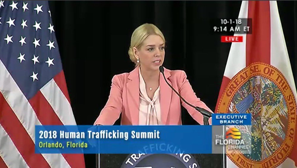 AGPamBondiFL's tweet photo. Great to kick-off the 2018 Human Trafficking Summit with so many Floridians who care so much about stopping #HumanTrafficking. Find out how you can help make Florida a zero-tolerance state for human trafficking: https://t.co/fDcfrCOwYh https://t.co/JzhXkkPO8T