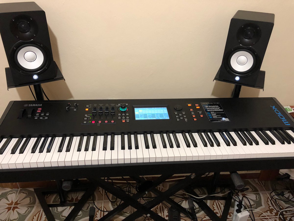 Good bye old friend, hello new friend. Let's have some fun.

/cc <a href="/YamahaMusicSA/">Yamaha Music S.A</a>