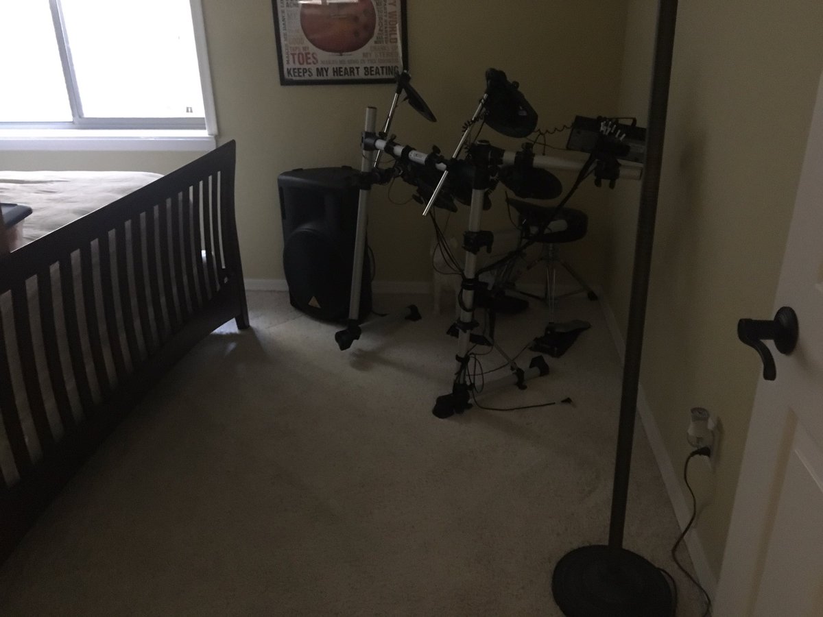 CardinlCarpetAZ's tweet photo. Carpet cleaning in Glendale Arizona. We are Glendale Arizona’s carpet cleaning Service of choice! Call today for your free quote! https://t.co/h5IAXpdtn8 Mon-Sat.8am-8pm.(602)678-1536 #Carpetcleaning #Carpetcleaner #Tilecleaning #Iplaydrums #Schemmamarkup #Googlemybusiness #Seo https://t.co/VdjW00Bk03