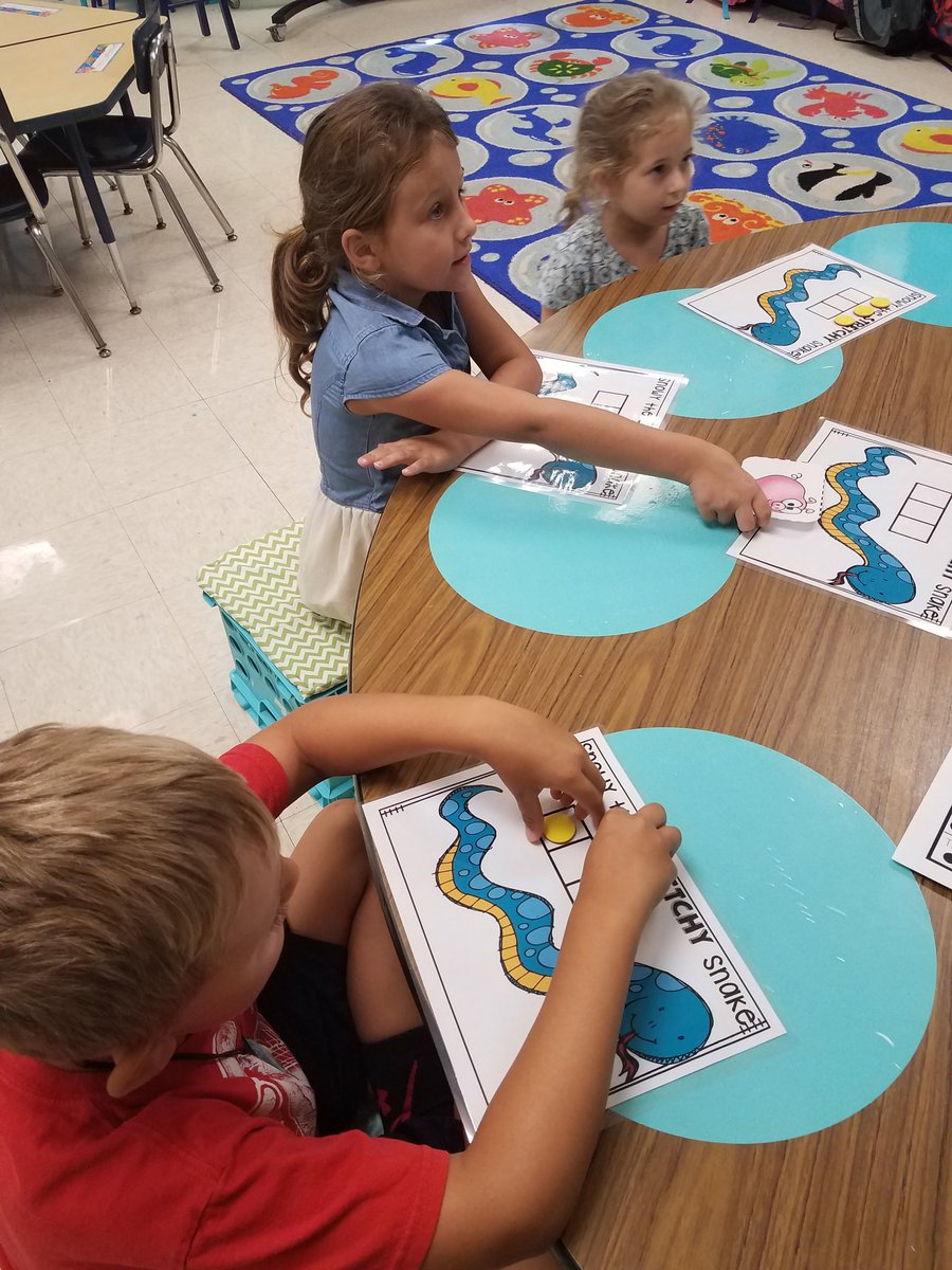 bestliteracy's tweet photo. Amazing things happening in Literacy @ Sugarloaf. https://t.co/rkf7BwsbPN