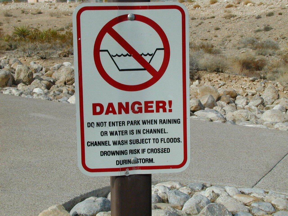 LasVegasFD's tweet photo. FLASH FLOOD WATCH for LAS VEGAS 2PM TODAY until 5AM WEDNESDAY. Make sure you are prepared before you leave this morning for work/school. Thunderstorms are possible today &amp; tonight. Make sure your flashlights are in working order for tonite.  #wxnv #vegas https://t.co/yt8N3A0nKA