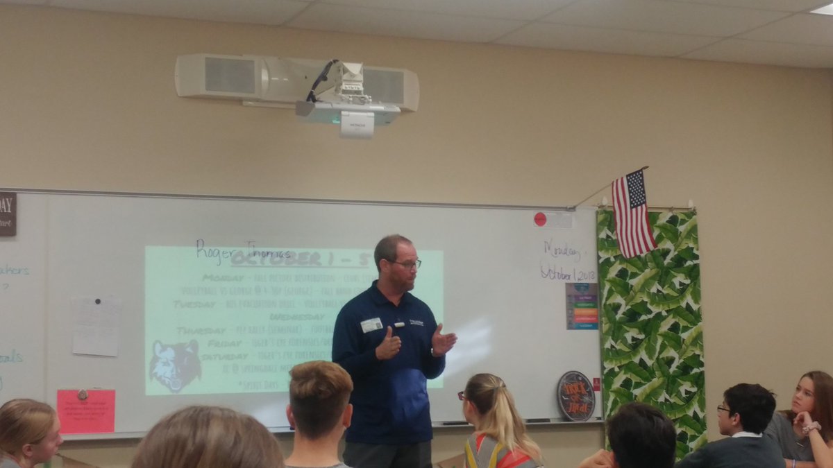FJHSWolves's tweet photo. Thanks for bringing fantastic insight to our Career Development Classes @roger4703 of @TeleComp #RealRelevant https://t.co/cT1oIBrJ1u