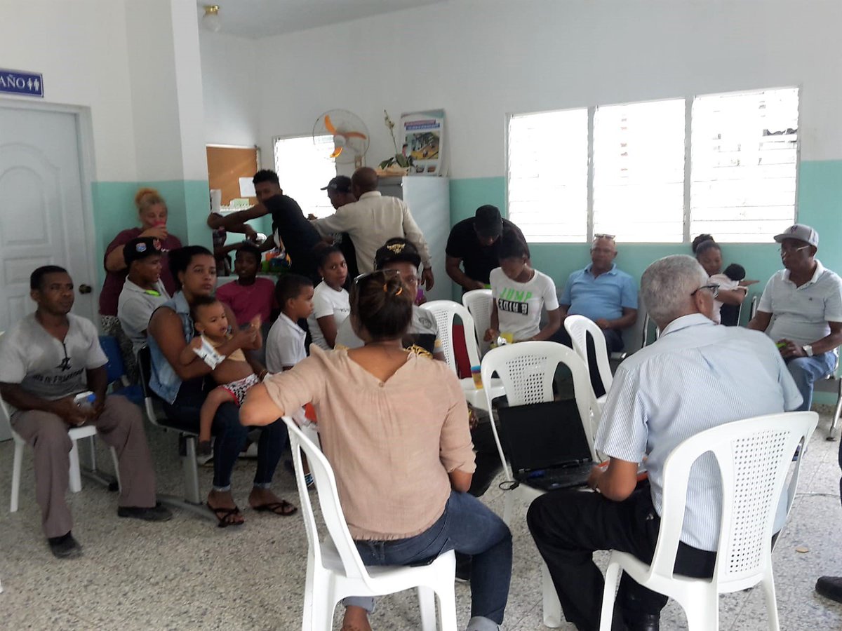 ProyectoZACK's tweet photo. Taller de capacitación sobre compostaje doméstica en 5 de Abril, San Cristóbal con buena participación de la comunidad. https://t.co/8h6cBNaanj