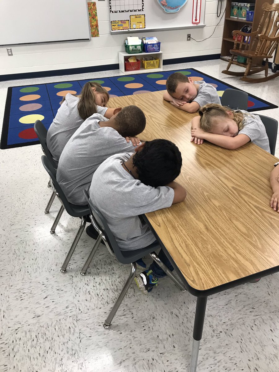 KinderFunwithPeng tweet media