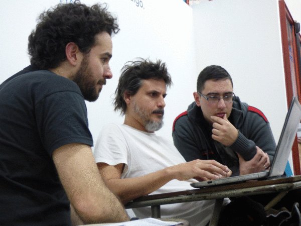 EscuelaLibreUNQ's tweet photo. La crónica del #Laburatorio de septiembre:
https://t.co/DzodtxIWNA https://t.co/C0l62fRCJc