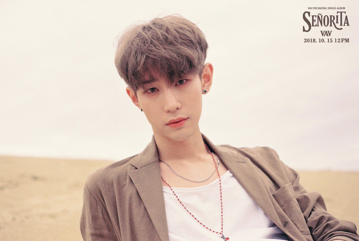 VAV_official's tweet image. #VAV ‘SENORITA’ CONCEPT PHOTO #1. BEGIN

2018.10.15 PM12 (KST)

#VAV #브이에이브이 #Lou #로우 
#SENORITA #señorita #세뇨리따 #VAVSenorita 
#KayOne #StardOva #RyanJhun
#20181015 #COMEBACK