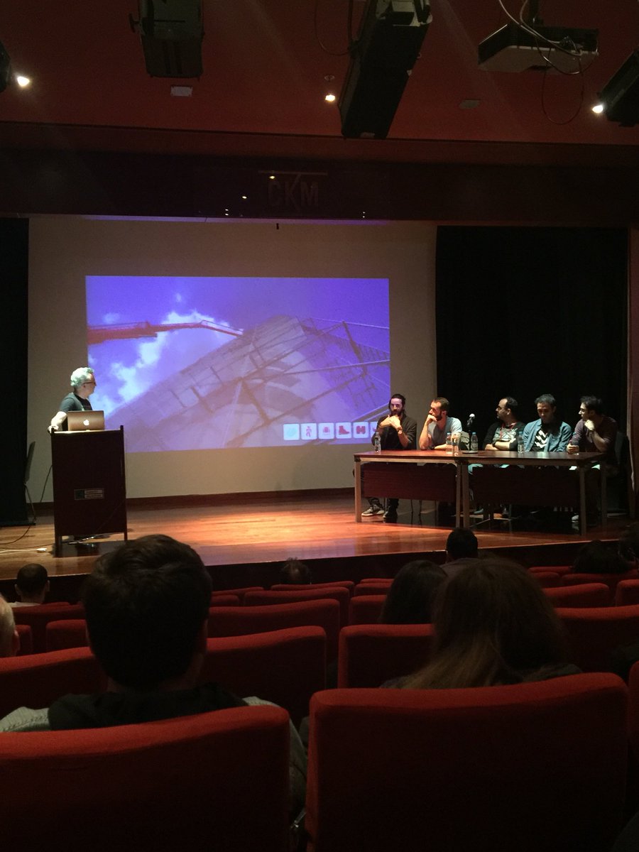 bugGameLab's tweet photo. .@ComikonIstanbul 2018 kapsamında moderasyonunu üstlendiğimiz “Türkiye Oyun Geliştiriyor!” paneli süper geçti! Biz bu işi artık gerçekten yapıyoruz 😎 Konuklarımıza, katılımcılara ve elbette #comikon ekibine bir kez daha 🙏👏😀 https://t.co/pQDkds5mmk