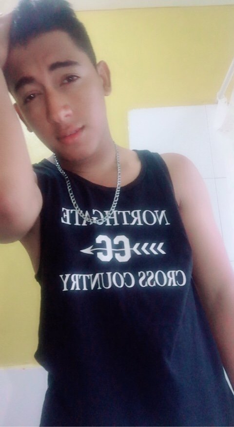 KEiLEXHD's tweet photo. #LIKEapp @👑Rodiney😍 compartió un video mágico. Lo he visto más de 50 veces! https://t.co/Hay8fiLjd3 https://t.co/8mamKGsdom