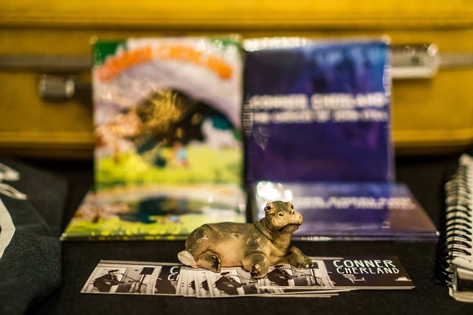 This is the little hippo that usually sits on my merch table - I figured it was going to be the cutest paper weight I could have without getting weird looks. I was right.
.
He has no name...if you want to name him, leave a suggestion
#singersongwriter #monday #mondaymotivation