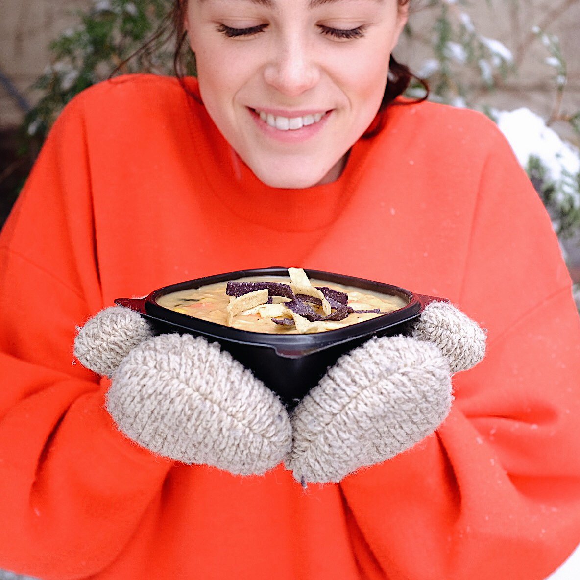 #MobileMonday

GUESS WHAT'S BACK?! 
Our #ChickenTortillaSoup!!!

Place a Mobile Order today and receive a #Free Small Chicken Tortilla  Soup sent to you via CFA One App!

Place your #MobileOrder today!