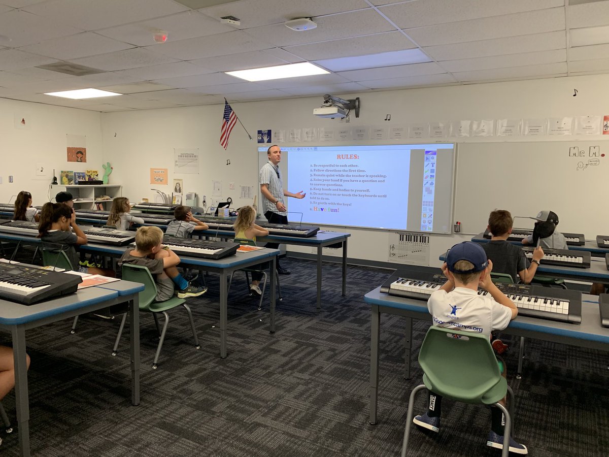 Haweselementary's tweet photo. Keyboarding starts today! #newfurniture #newtechnology #stmusic #behawesome #hawesnation https://t.co/Sjx9gYsmAK