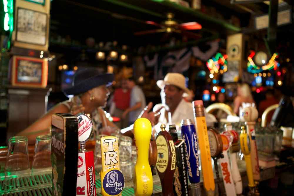 McGillins's tweet photo. Yo @filtxpo! Visit Philly's oldest bar for regional craft beer, seasonal cocktails, inexpensive comfort food & friendly atmosphere full of locals, conventioneers & tourists. Free soup with every lunch. Near @PAConvention & hotels. #filt18 https://t.co/LomD35Bgm8