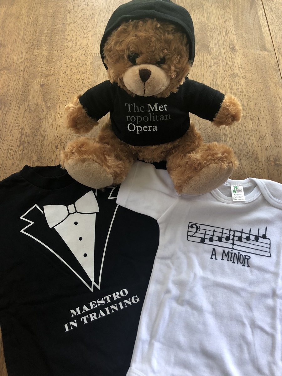 Marketing_Mezzo's tweet photo. Baby Luke got his first @MetOpera swag today! #operababy https://t.co/dG5CDgB4T4