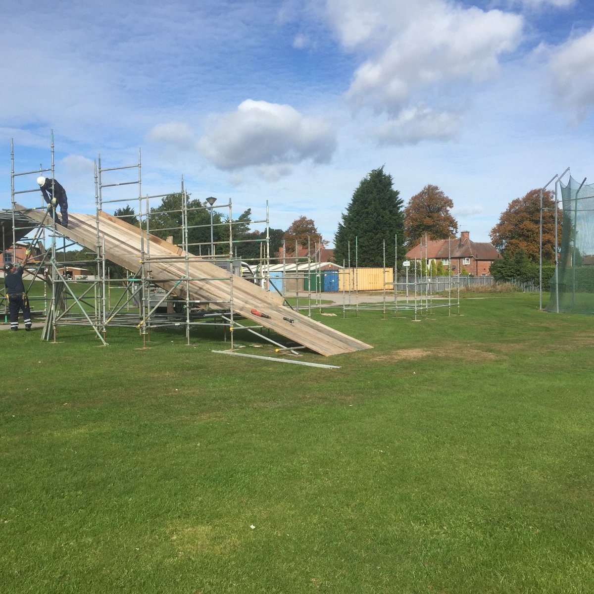 Only 5 days to go until Derby #NationalTrophy and the work has begun on a now familiar feature. <a href="/BioracerUK/">Bioracer UK</a> <a href="/FenwicksBike/">FenwicksBike</a> <a href="/CrotchGuardUk/">Crotch Guard UK</a> <a href="/formebikes/">Forme Bikes</a> <a href="/SchwalbeUK/">Schwalbe Tyres UK</a> @Alpkit <a href="/OdDesigns1/">Od Designs</a>