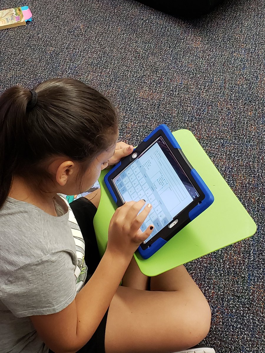 TaylorArehart1's tweet photo. Wow! During the second hour of instructional rounds, we got to see great workshop instruction from kindergarten to 5th grade! Love the share circle in 4th grade and anchor charts that are being used! #essdexcels #essd40pd #ElevateEdu https://t.co/buqHe59w1o