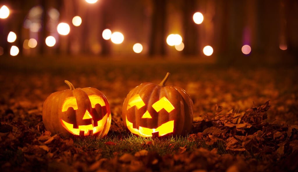 SecretoVioleta's tweet photo. Se viene Halloween. Pensaste en tu disfraz? https://t.co/Z19Useg9Gb