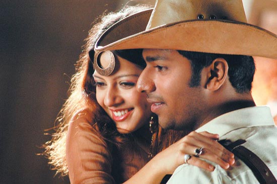 GaneshGMGC's tweet photo. 10 years of #காதலில்விழுந்தேன் and #சக்கரகட்டி #kadhalilvizhunthen #chakkarakatti
#Nakul #Sunaina #VijaayAntony sir... 
2008-Present... https://t.co/Ji87e358nB