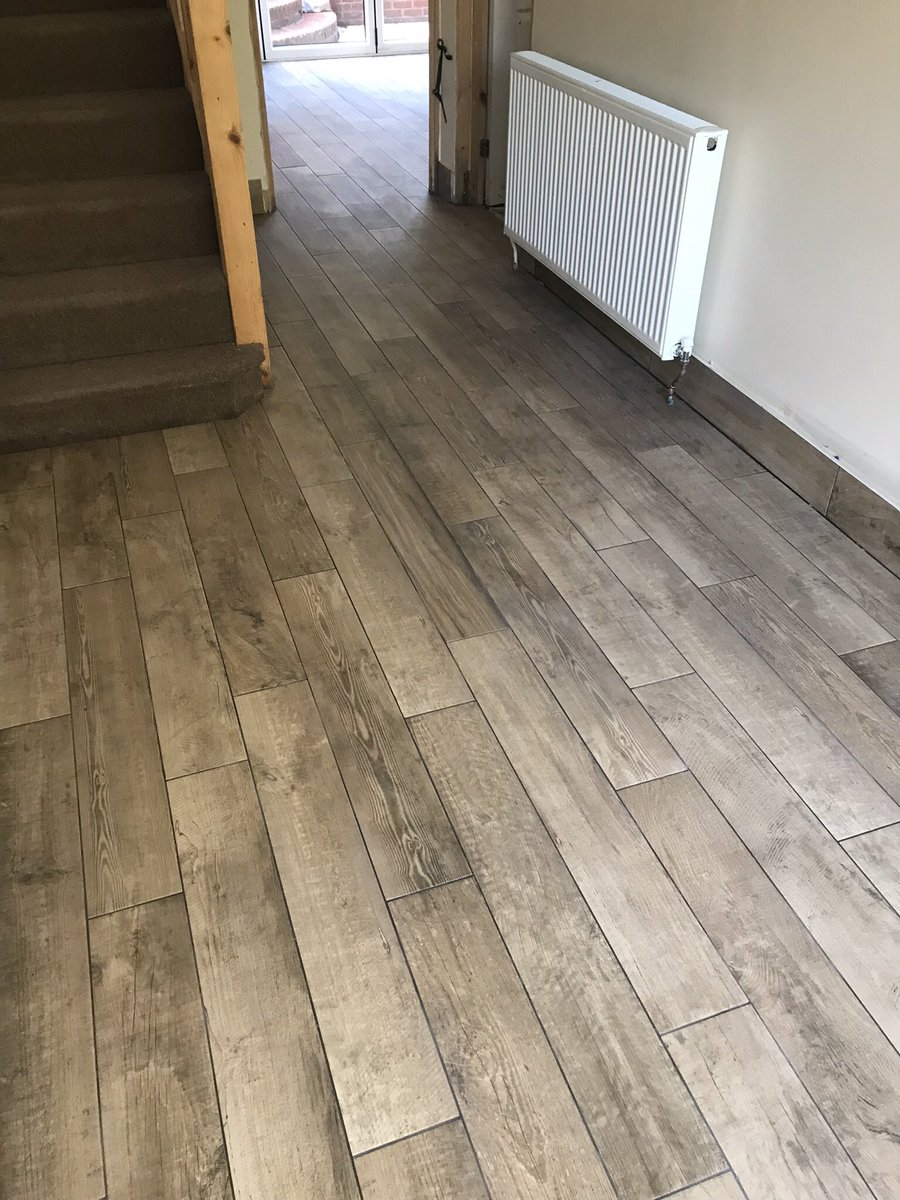 l_tiling's tweet photo. @ToppsTilesTrade @thermonet_ufh https://t.co/3Kj3wFianz