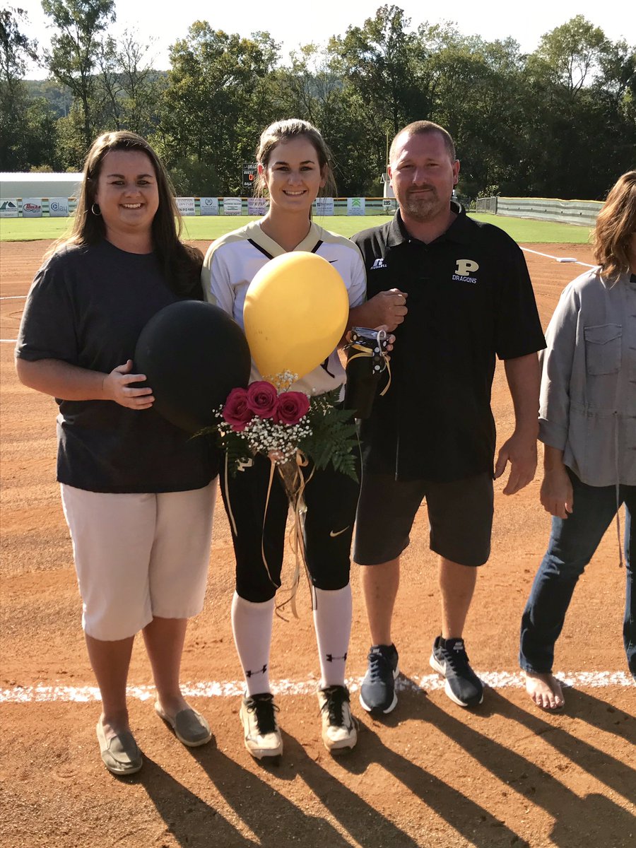 JameyAlcorn's tweet photo. Great to celebrate the senior members of our softball team this afternoon! Super proud of what these ladies have accomplished at Pepperell High School! #Dragons https://t.co/HUtiske022
