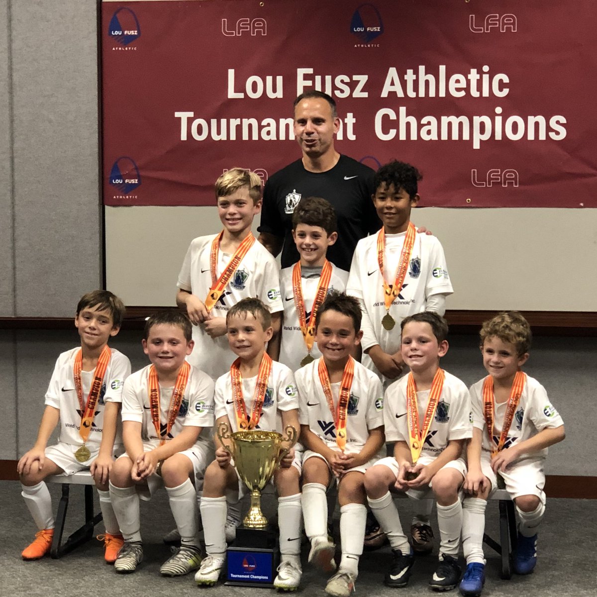 MikeF4477's tweet photo. SLSG Leeds United 2010 bring home more hardware! Lou Fusz Fall Invitational Champs! @SLSGsoccer #SLSG #MOT https://t.co/ZQqJI4tIC8