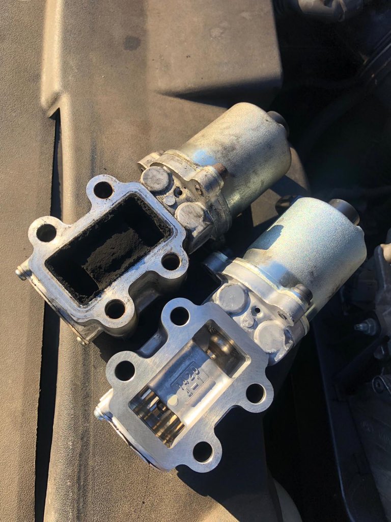 GmMechanics's tweet photo. Hello October 🍁🎃

Here’s some pictures from an EGR valve we replaced this morning on a Lexus is220d.
#mobilemechanic #hellooctober #wheredidseptembergo #Lexus #vehiclerepair #ManicMonday #gmmobilemechanics https://t.co/qsghWw9bYs