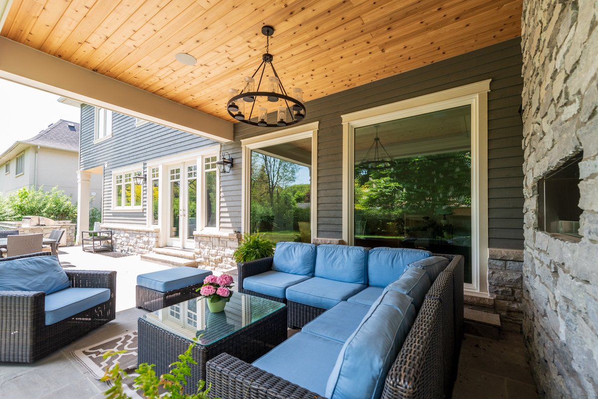 AlexIrishTeam's tweet image. #SoldOverList! ✨ Congratulations to our clients on the sale of their custom built Cape Cod style home!
#alexirish #luxuryhomes