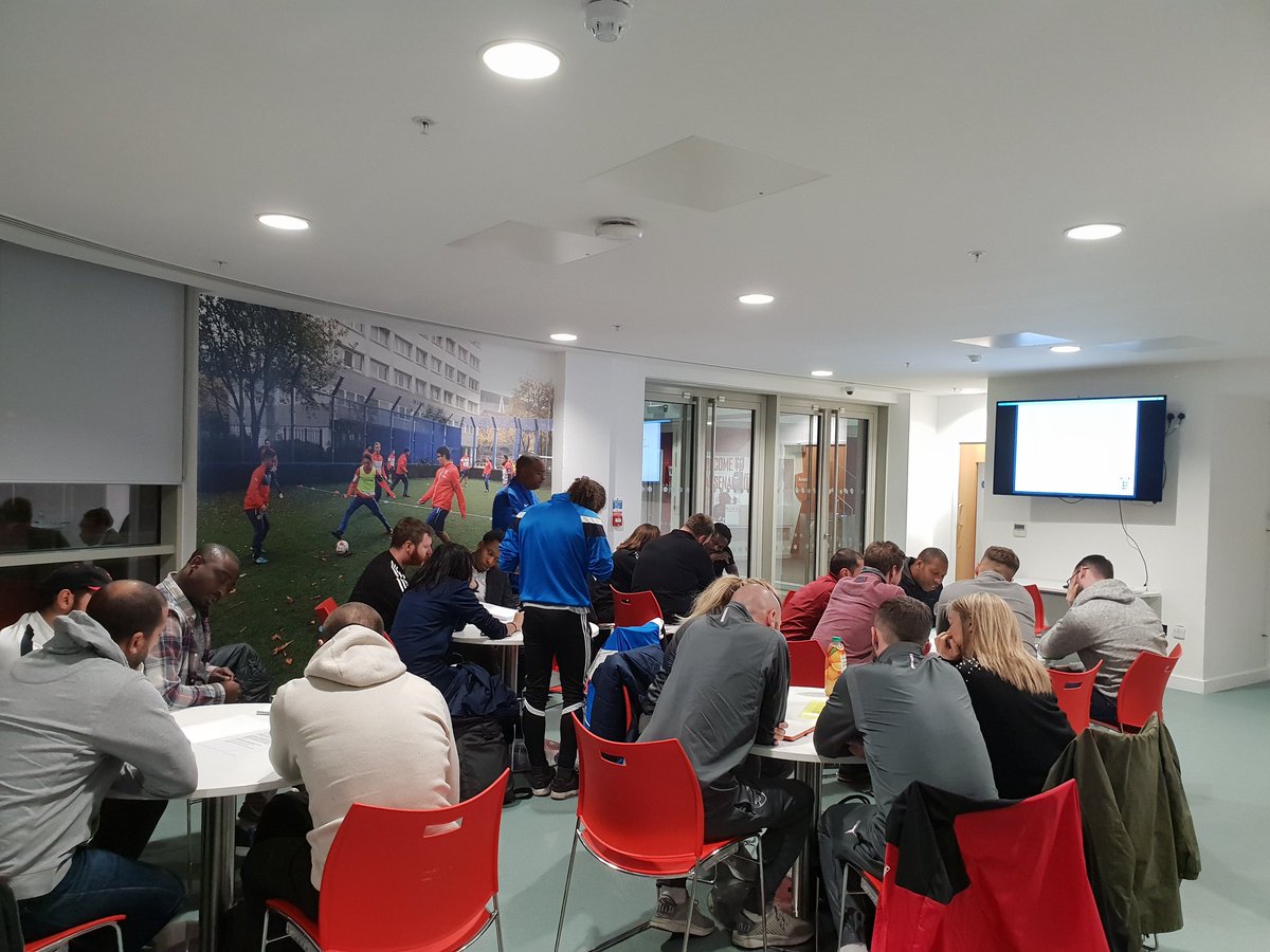 AmateurFA's tweet photo. Good evening at the development vs winning workshop with #FACoachMentor Ray Lee. Coaches looked at what decisions they make &amp; why and how this can impact the outcome they want to achieve for their players #coachdevelopment #FootballforAll https://t.co/WWAIKdSXWX