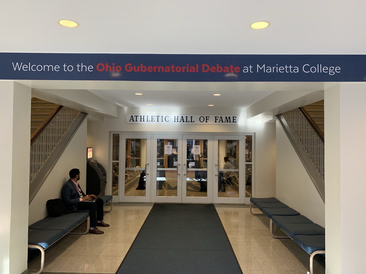 MariettaCollege's tweet photo. T-minus 2 hours until the #OHgovDebate between @RichCordray and @MikeDeWine gets underway from Fenton Court at #MariettaCollege. Check your local listings or stream live from https://t.co/MqHKS5wNWN https://t.co/VSDMWnvZue