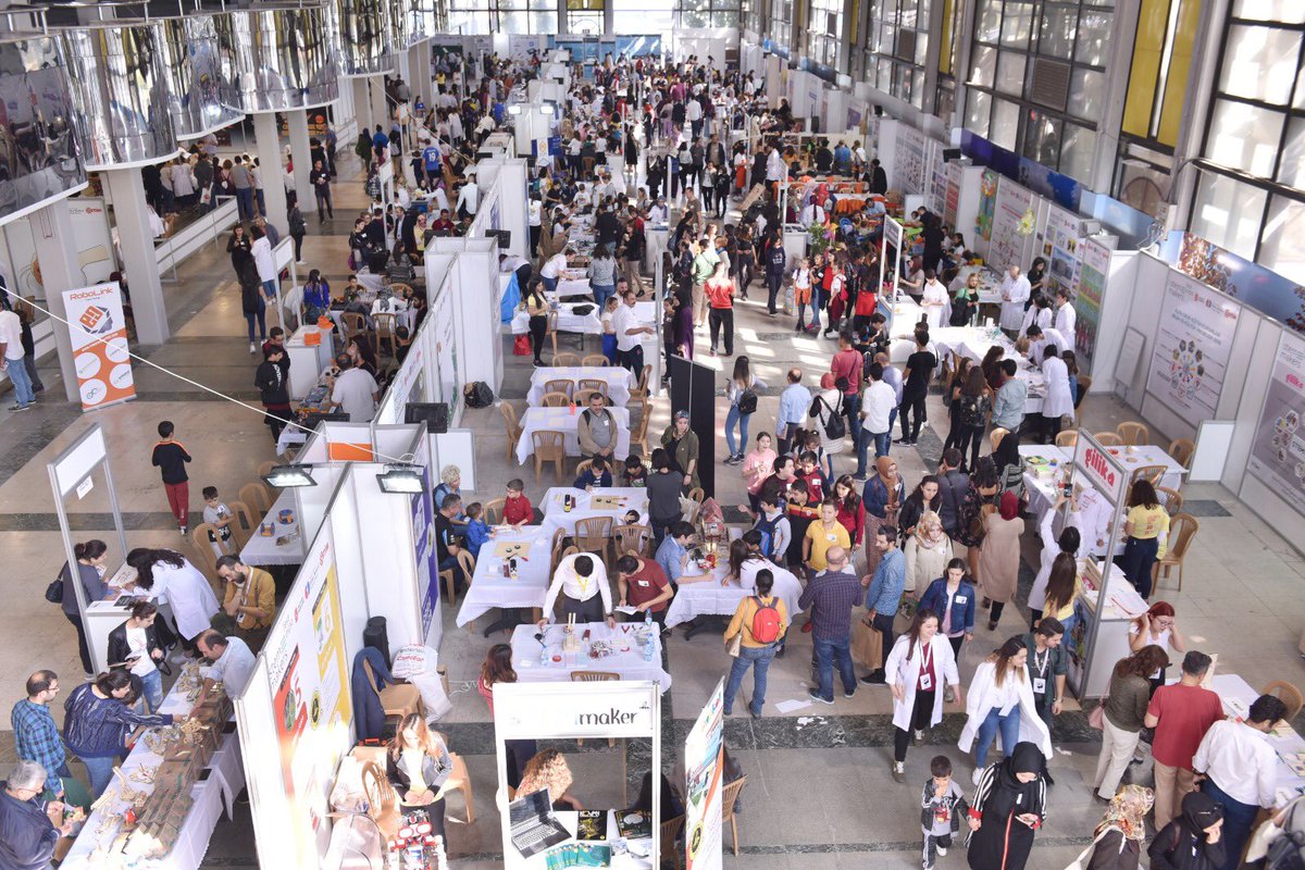 stemandmakers's tweet photo. 7’den 70’e herkese hitap edecek bir STEM festivali yapacağımızı söylemiştik. Bunu layıkıyla yerine getirmiş olmanın mutluluğunu yaşıyoruz. Tüm paydaşlarımıza teşekkür ediyoruz. #turkishstemalliance #stemmakersfest #hadisendeüret https://t.co/Va04SgnrbX