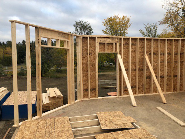 Here is the progress picture of one of our job site in Saskatoon, the framing stage for a Home Addition project...
Book your free in-home estimate please visit finelineinc.ca   or call 306-244-2622 #Saskatoon #yxe #trustedSaskatoon #kijenga #homerenovation #development