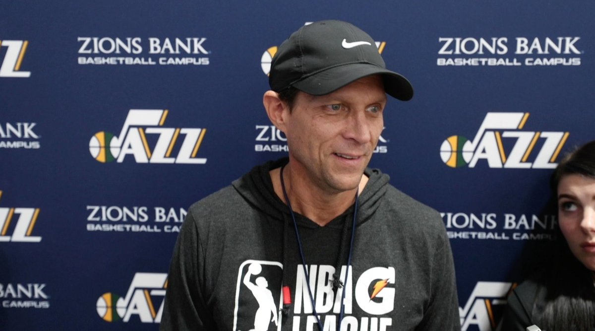 Head Coach Quin Snyder Practice Interview 🎙️  🎥: on.nba.com/2zKcgOd https://t.co/lUAVNQP3A2