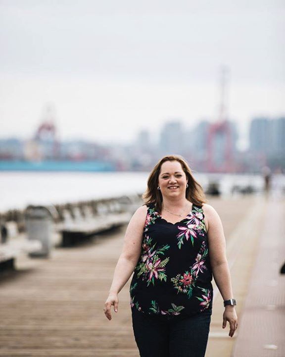 HeartLifeCanada's tweet photo. Starting the week off with a smile! Getting outside and being active is a great stress-buster which helps reduce your risk of heart disease. 😎 | #heartlifecanada https://t.co/cccX7pb1oM