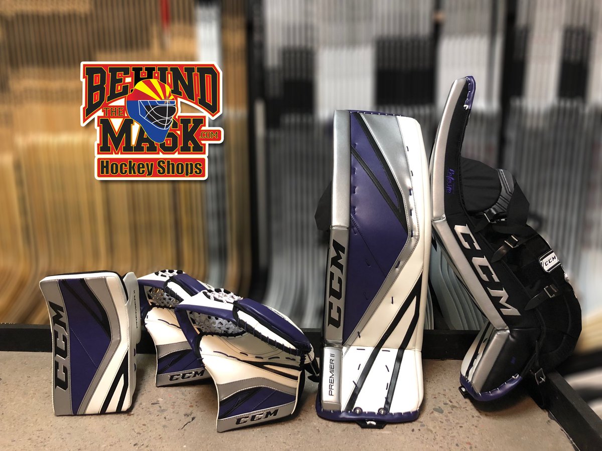 BTMhockey's tweet photo. Custom set of ⁦@CCMHockey⁩ ⁦@CCMGoalie⁩ Premier 2 pads, glove &amp; blocker arrived. #ccm #goalie ⁦@Custom_Goalie⁩ https://t.co/vY40ylGfcg