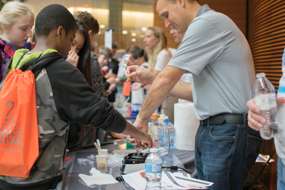 PBSWisconsinEdu's tweet photo. Discover the wonders of the sciences, arts and more at 200+ events throughout Wisconsin. #WiSciFest https://t.co/gFFubClK7F https://t.co/CKlJdrVeu2
