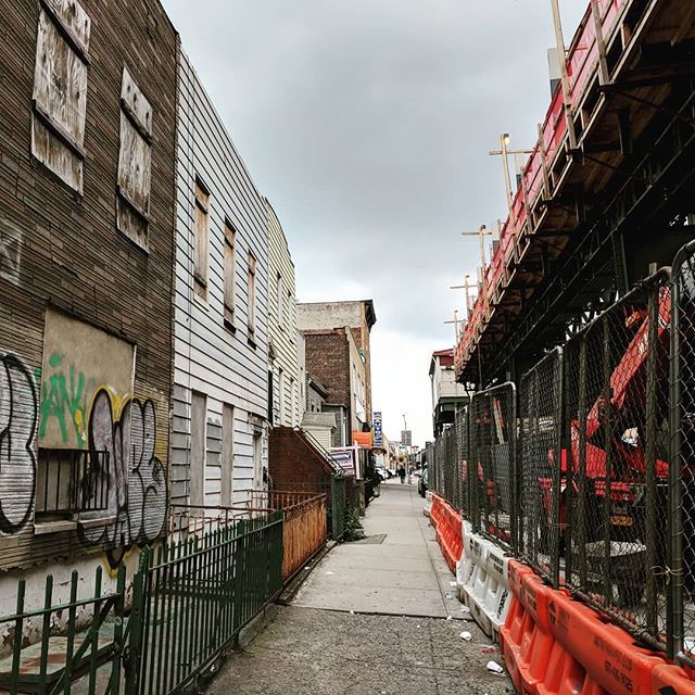 nicknormal's tweet photo. Queens Valley: the next NOT "it" neighborhood!
#QNSboro #licity #BeebeAve #BeebeAvenue #mta #dereliction #development #QueensValley https://t.co/YBCrkk5kak https://t.co/FoO1hffNCG