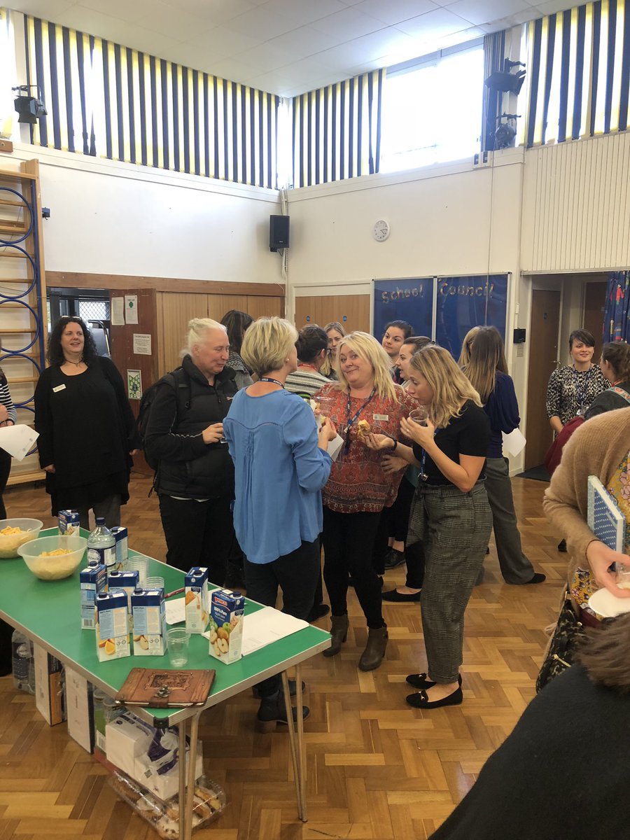 FreemanPrimary's tweet photo. We hosted our first Teach Meet tonight. Great to network with other teachers in Didcot. #SFlearn https://t.co/3wghticUxB
