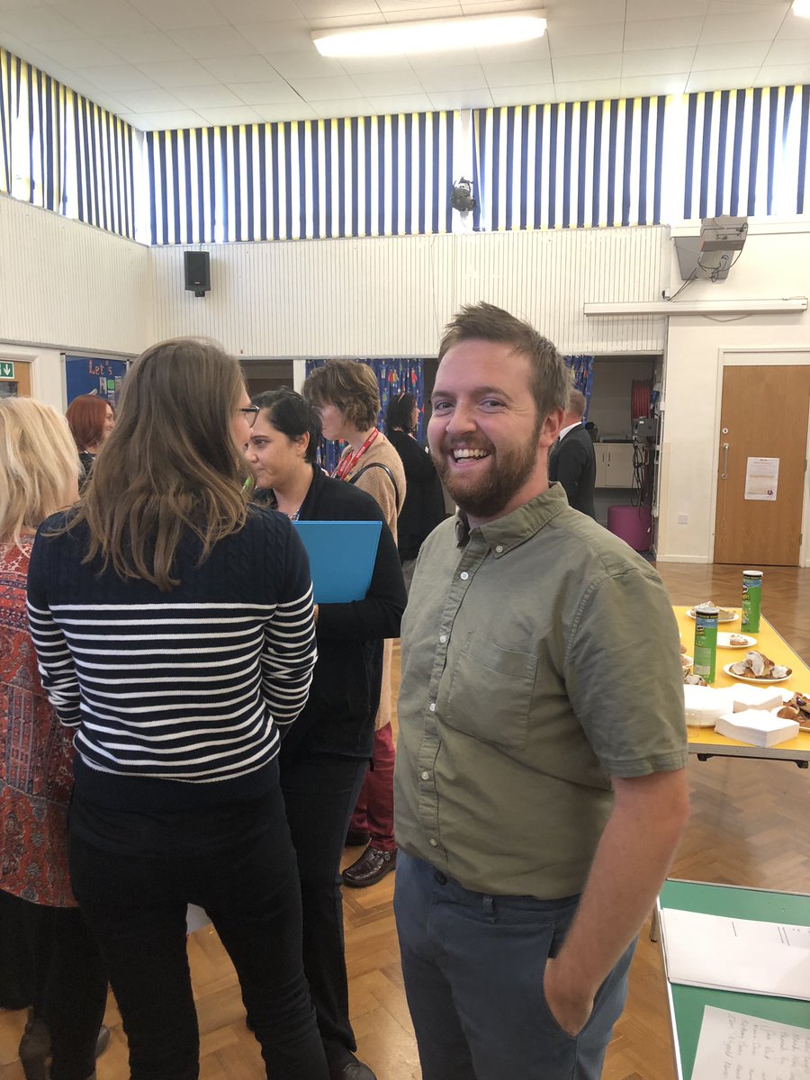 FreemanPrimary's tweet photo. We hosted our first Teach Meet tonight. Great to network with other teachers in Didcot. #SFlearn https://t.co/3wghticUxB