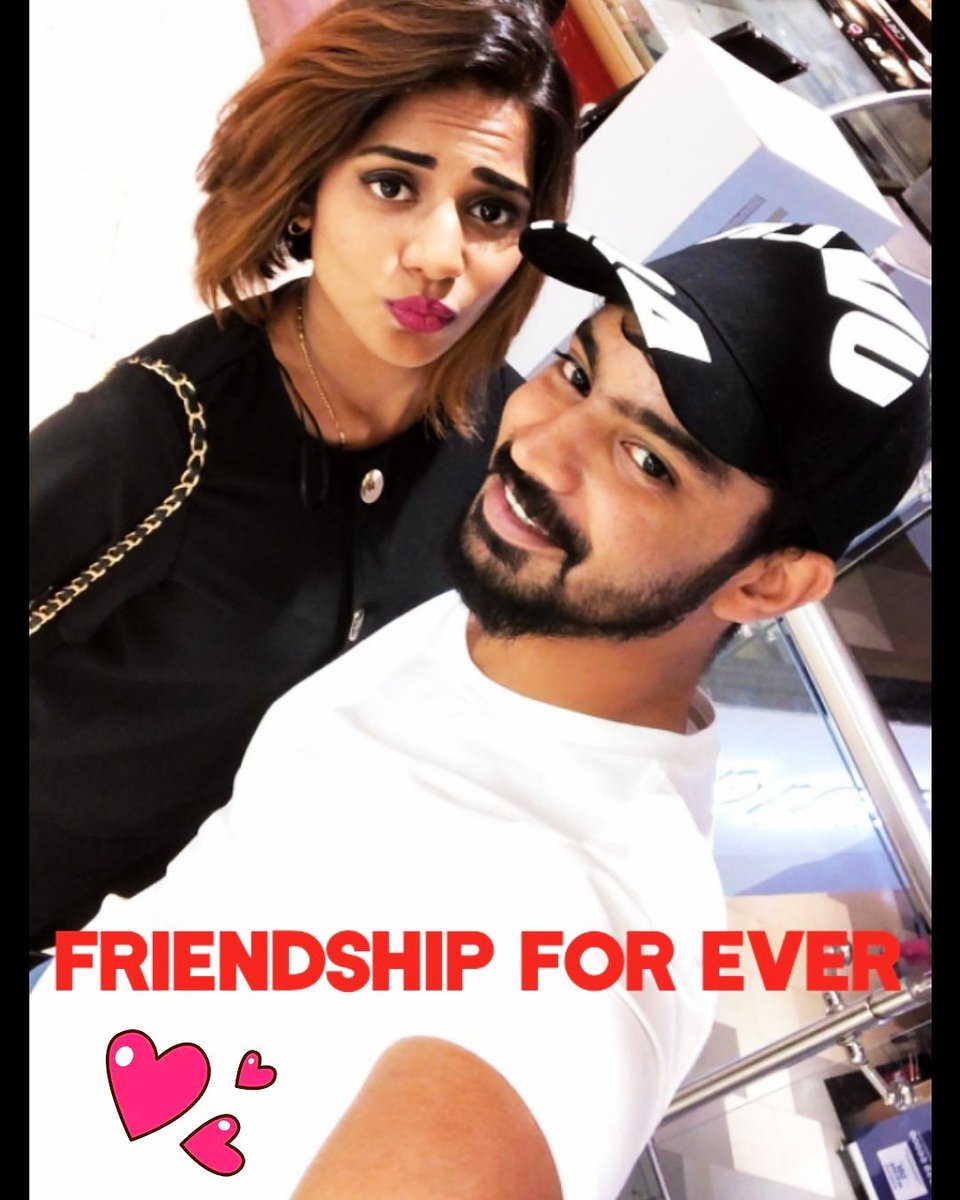 MahatArmy's tweet photo. #friendshipforever
#friendshipgoals
#friendshiptogether
#friends
@mahatofficial
@aishwarya4547
#AishwaryaDutta
#mahat
#mahatarmy https://t.co/RPBIe7lc2A