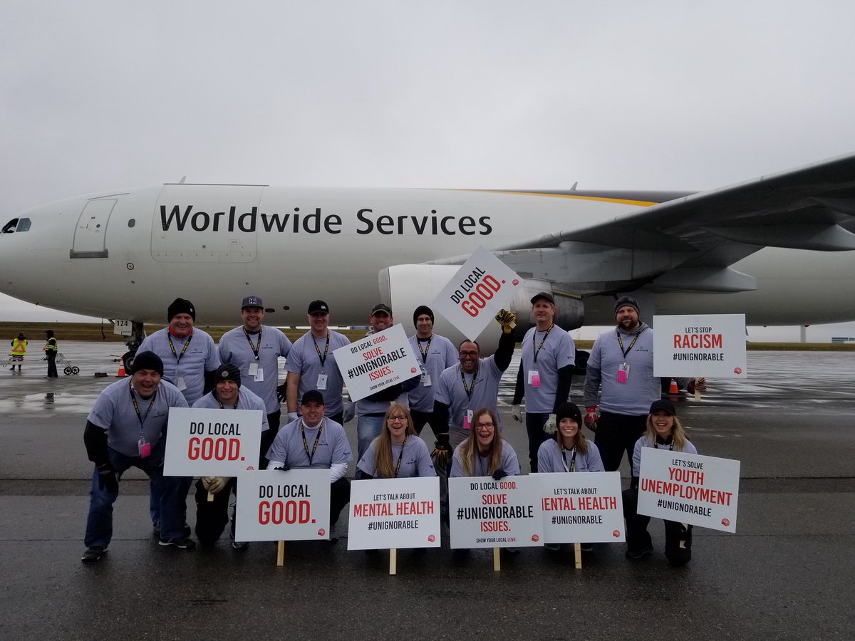 CapstoneCanada's tweet photo. Capstone pulled a 200,000 lb plane 50 feet across the tarmac in 22.68 seconds. Making us the 5th fastest team out of 37! Great team event to raise awareness and funds for our community. #CapstoneTeam #CommunityAwareness #UnitedWayPlanePullYYC #PlanePull2018 #DoLocalGood https://t.co/pqsRywbkxv