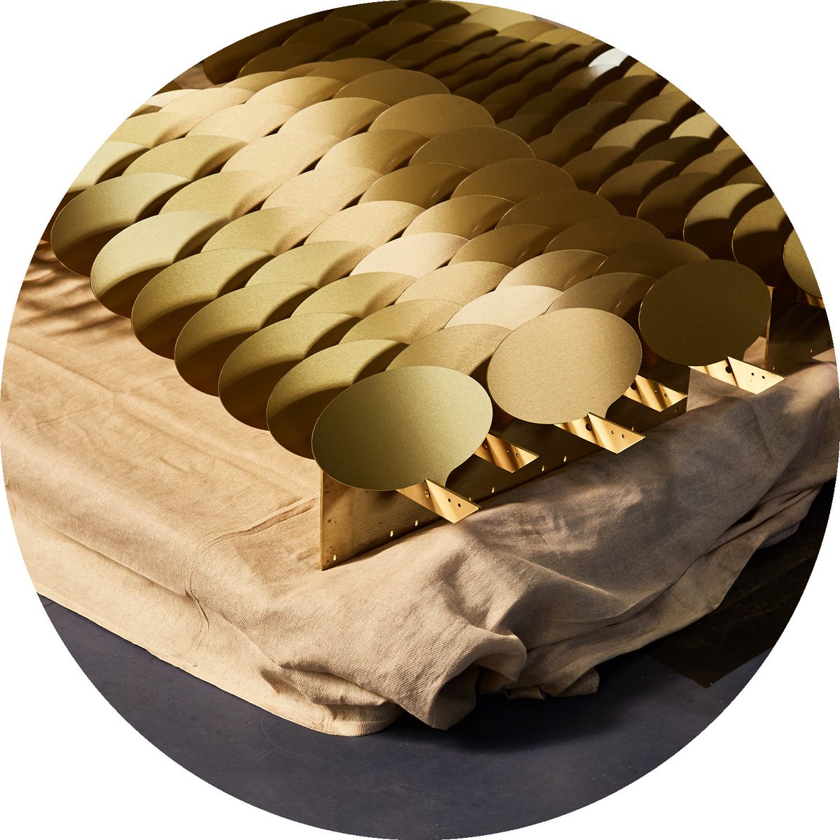 gilesmiller's tweet photo. Behind the scenes: Brass brilliance... #behindthescenes #art #artwork #texture #light #material #sculpture https://t.co/lr2ahoV0ro