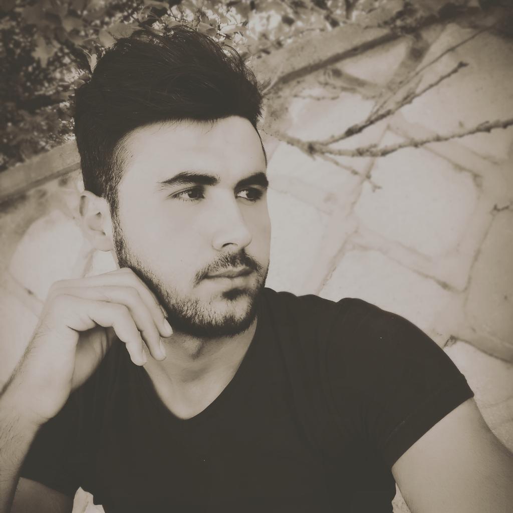 can_ozcan68's tweet photo. #YeniProfilResmi https://t.co/OQBAwe3SRO