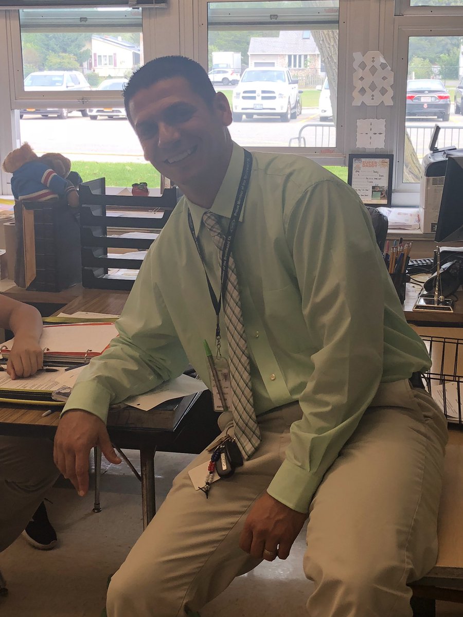 NMS_PE_Sports's tweet photo. What a teacher!!!! https://t.co/5YjlNwdDXi