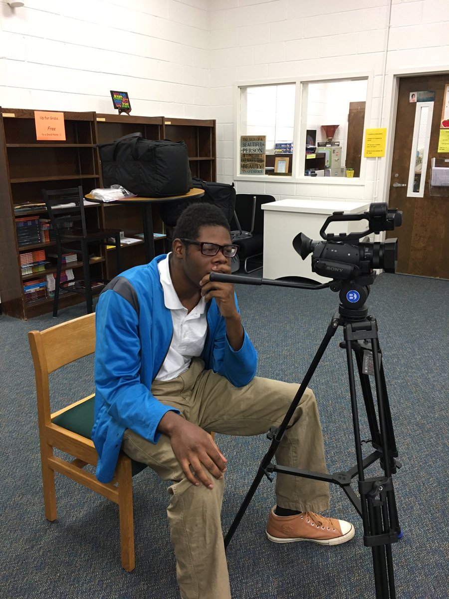 kpatrick1217's tweet photo. EXCEL News crew filming a guest speaker. Learning film techniques while we learn about food safety. #EXCELisALLin @EXCELAcademyHCS https://t.co/VFhIR9kLvK